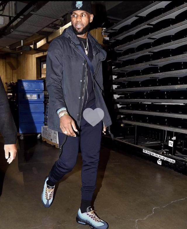 科尔谈塞斯·库里首秀：他来自篮球史上最伟大的投篮世家（科尔评塞斯·库里处子战：他出身于篮球史上最伟大射手家族）