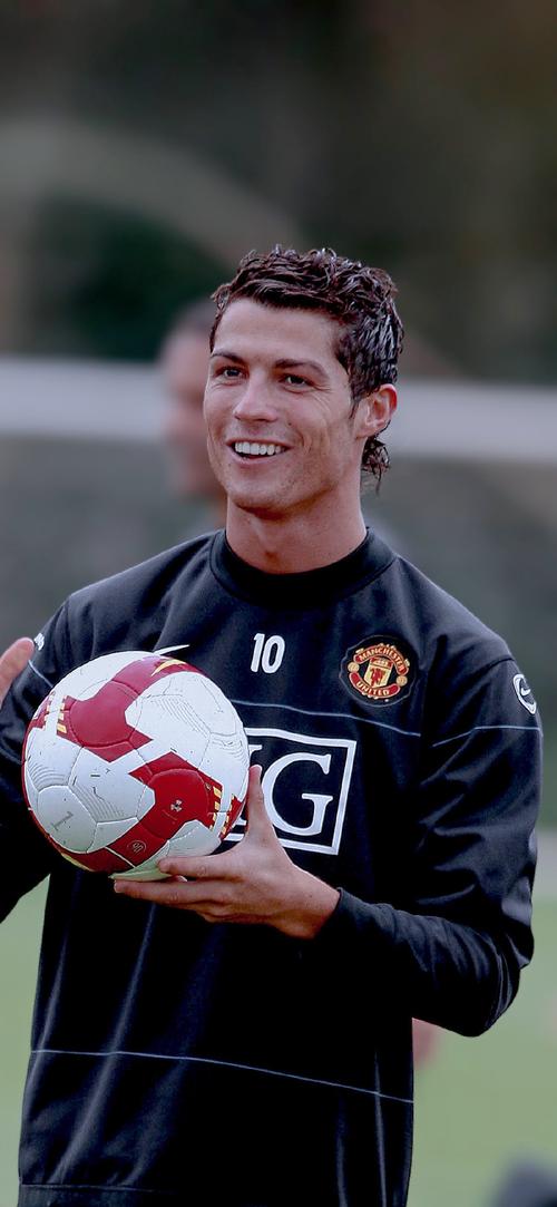 万项：首场比赛给自己打8.5分；开门红的意义相当重大（万项：揭幕战自评8.5分，首胜意义重大）