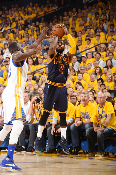 早报：拜仁的四线一十六胜，在我的肩膀上扛着！（早报：拜仁四线豪取16连胜，一肩扛起全队！）