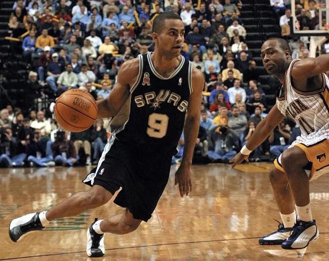 NCAA 新星一战成名（NCAA新秀一役爆红）