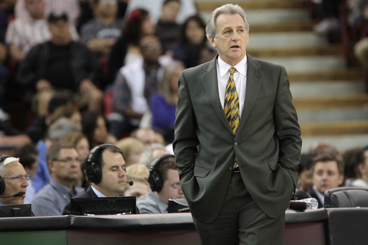 火箭7换1交易方案：哈登杜兰特欲第3次联手冲冠 快船赚得盆满钵满（火箭7换1方案：哈登杜兰特盼第三次合体冲冠，快船大赚特赚）