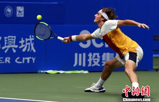 在首个赛季 在首个赛季